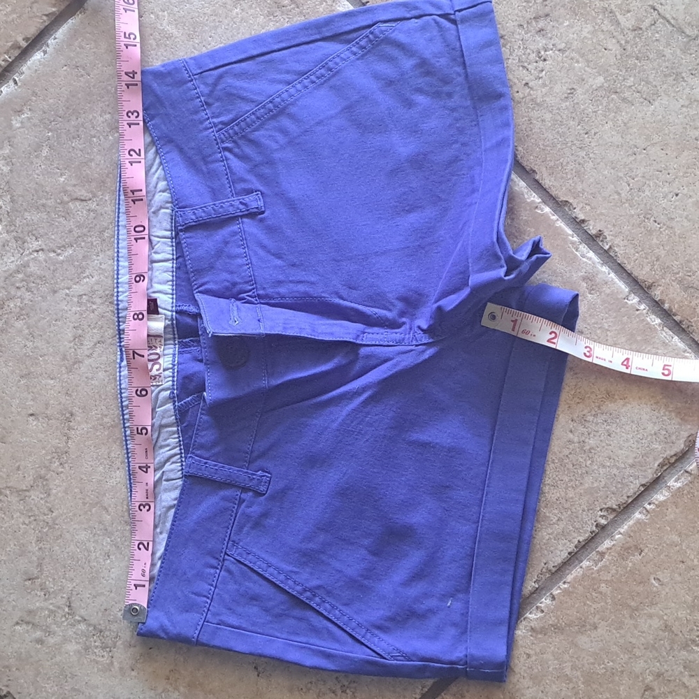 EUC shorts size 3 juniors